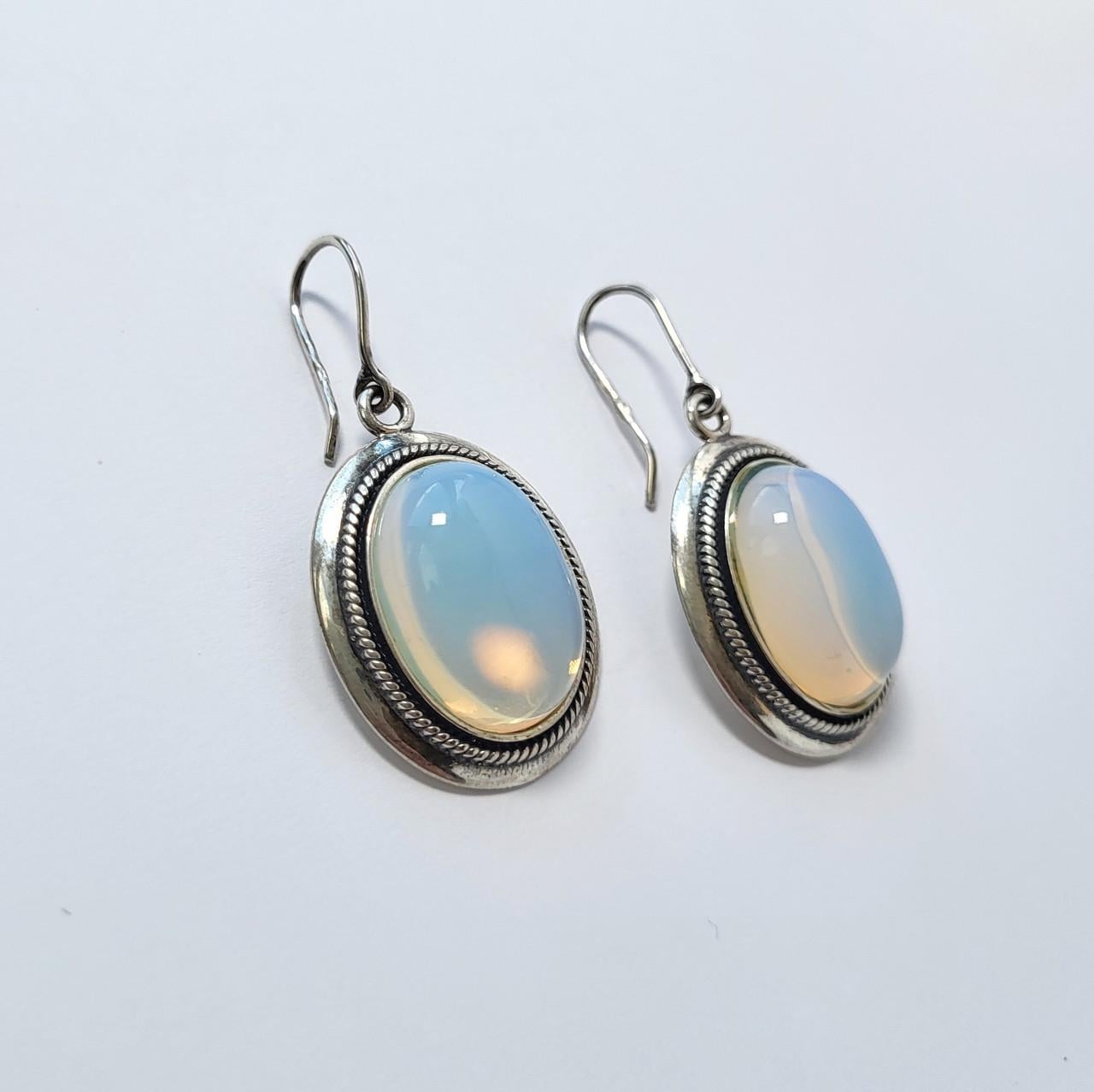 Серьги на петле с лунным камнем 925 пробы 6,80 г (2424)