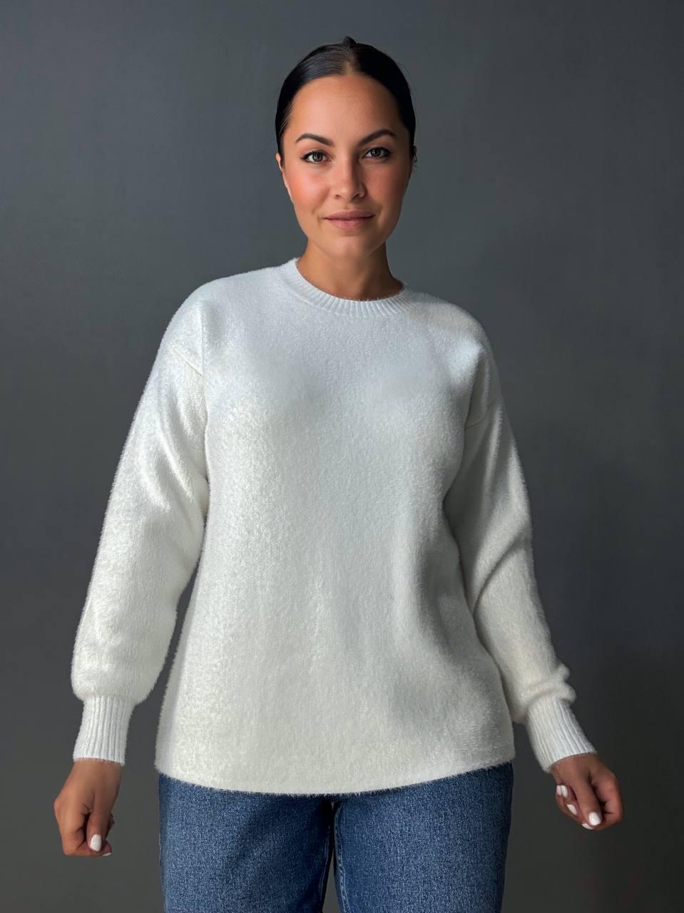 Свитер женский Fancy Matinee 5977 ангора базовый OS Белый (5035) - фото 5 Свитер женский Fancy Matinee 5977 ангора базовый OS Белый (5035) - фото 5