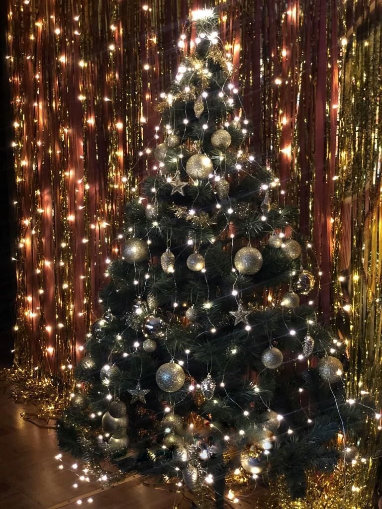 Гірлянда вулична Крапля роси на пульті 500 LED 220 В 50 м Теплий Білий (24008) - фото 10 Гірлянда вулична Крапля роси на пульті 500 LED 220 В 50 м Теплий Білий (24008) - фото 10