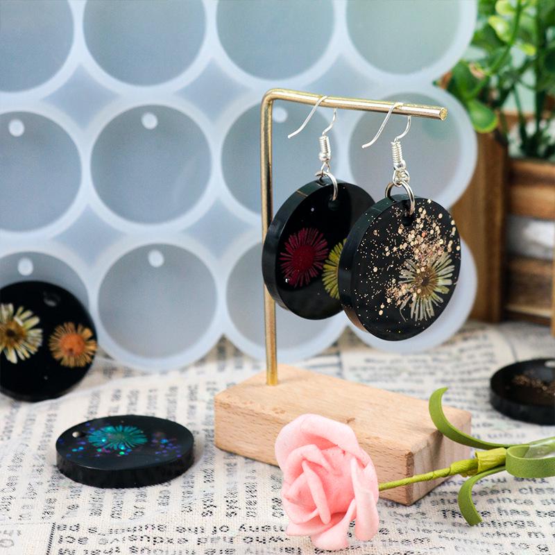 Форма-молд для создания кулонов из эпоксидной смолы/глины (3660) - фото 3 Форма-молд для создания кулонов из эпоксидной смолы/глины (3660) - фото 3