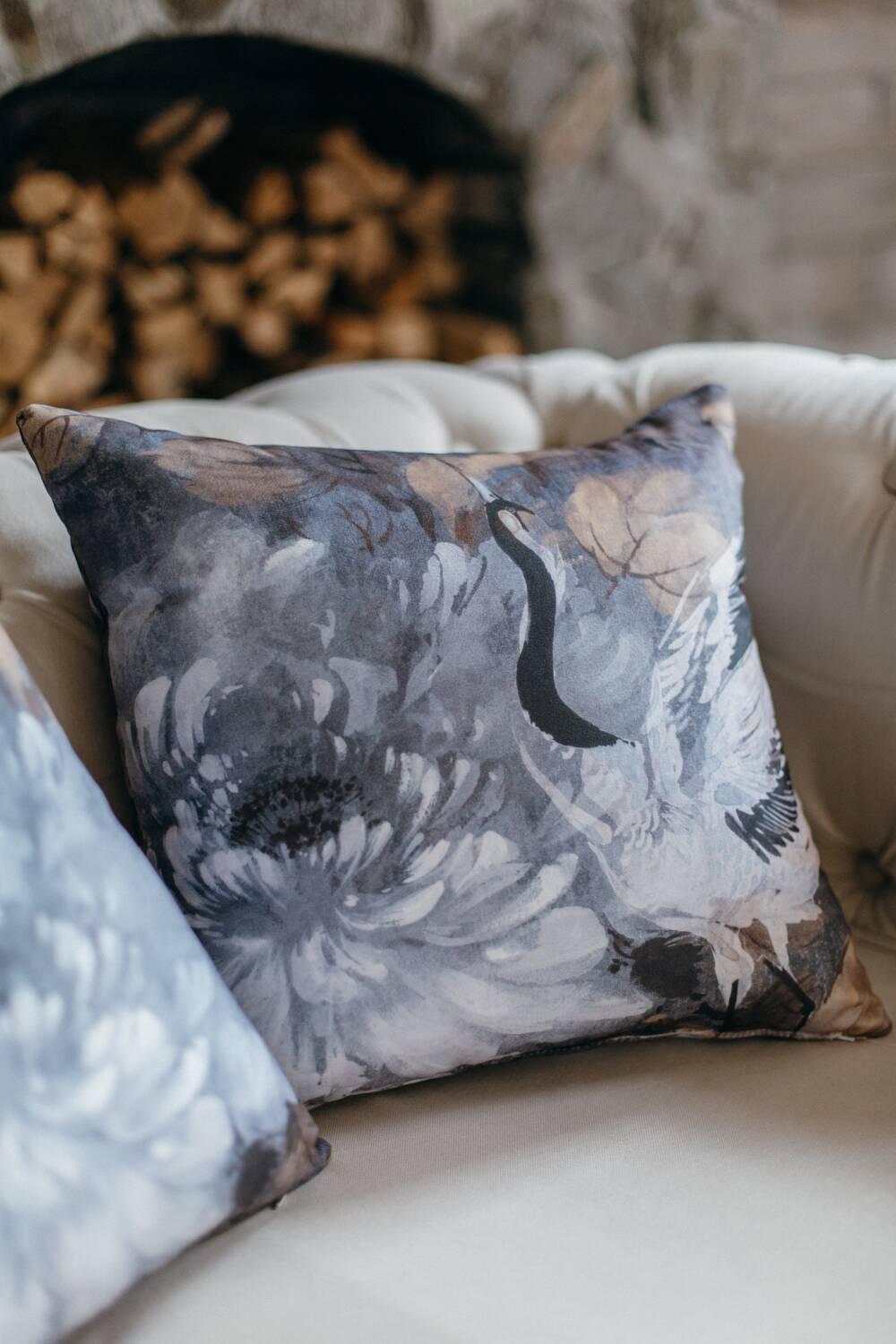 Подушка декоративна Maestro 45x45 см Сірий/Бежевий/Білий (000084723)