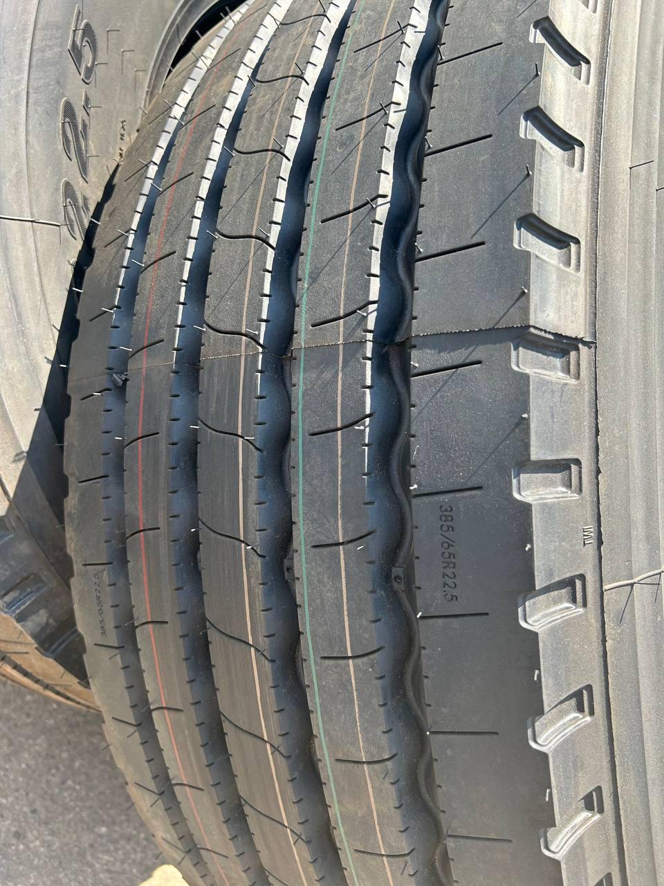 Шина грузовой руль/прицеп Kunlun KT816 385/65 R22.5 24PR 164K ( КИЛ832611)