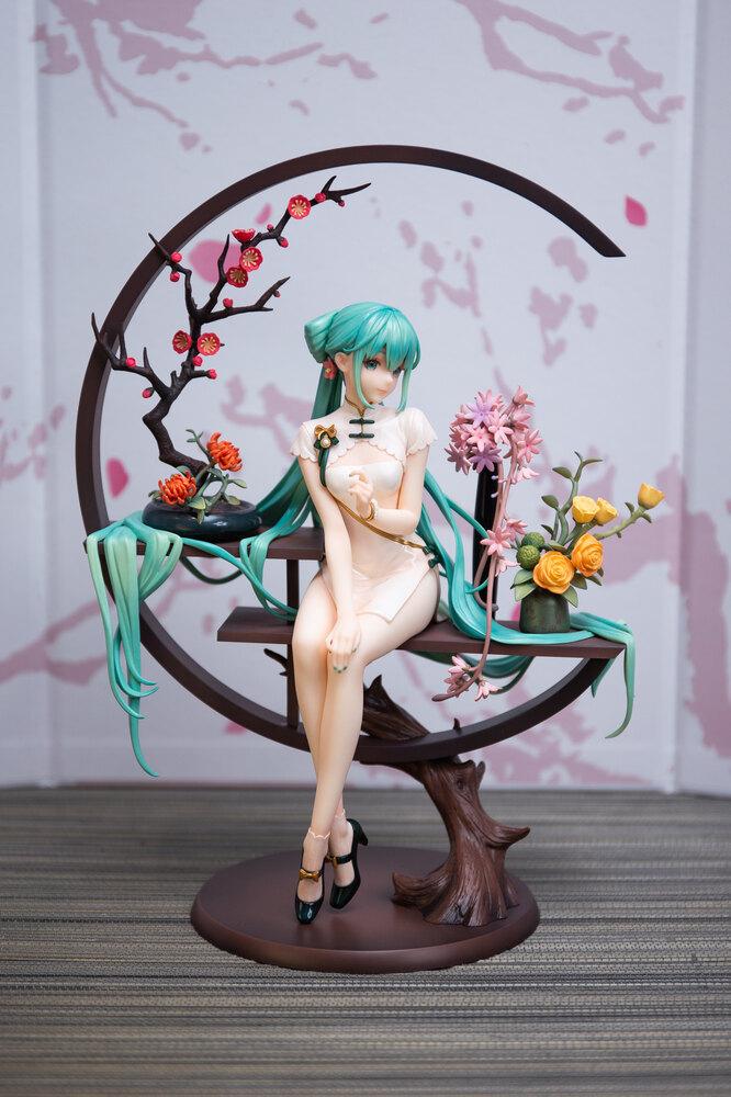 Фигурка аниме Hatsune Miku Shaohua Vocaloid 25 см (34986623)