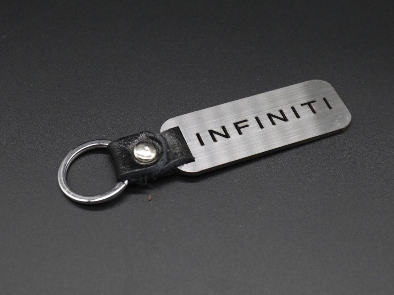 Брелок автомобільний для ключів Infiniti 10х2,5 см Сріблястий (1116614538)