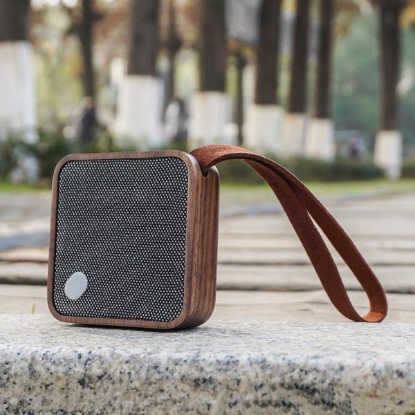 Колонка беспроводная Mi Square Bluetooth 3 Вт Орех - фото 3 Колонка беспроводная Mi Square Bluetooth 3 Вт Орех - фото 3
