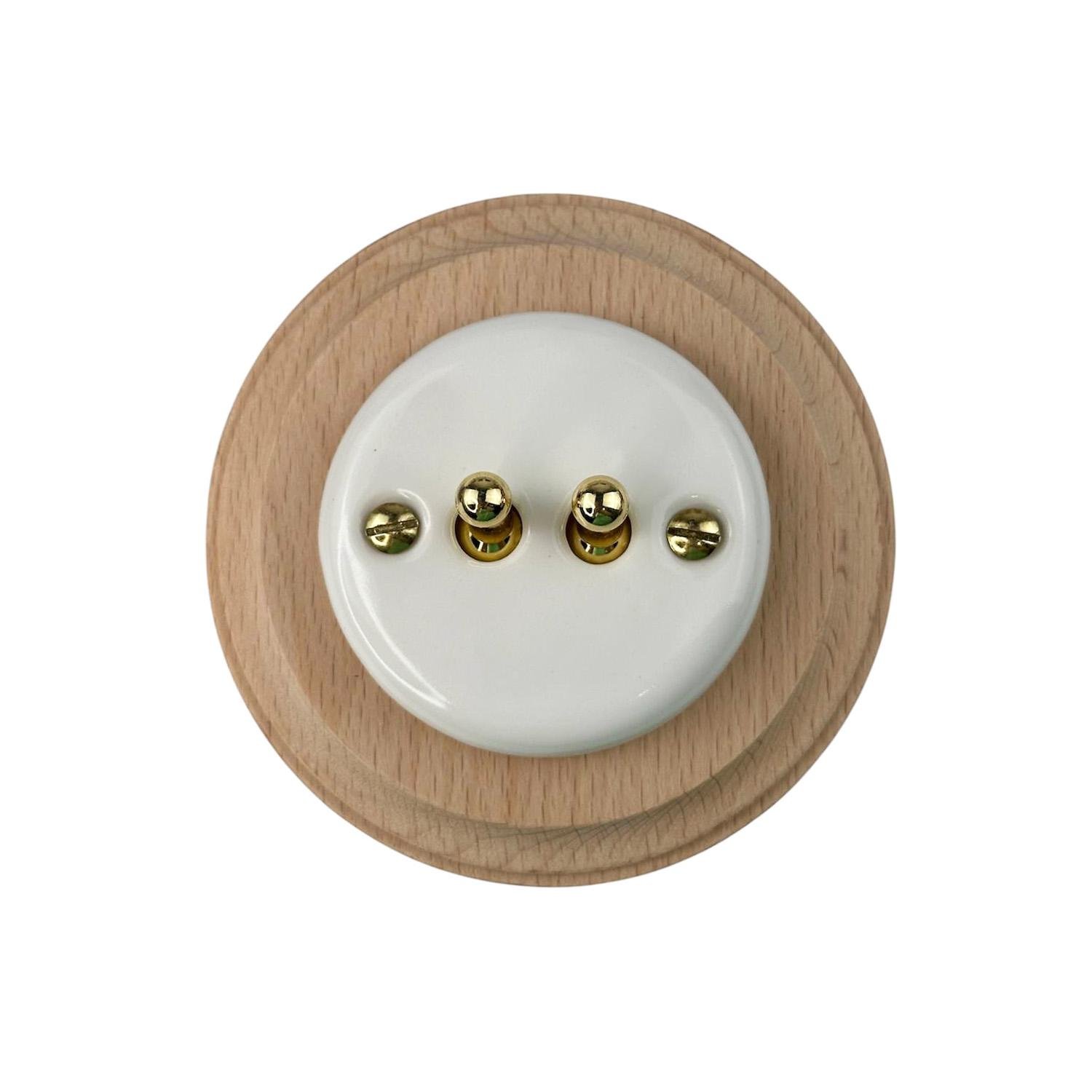 Ретро выключатель керамический тумблерный белый 2-клавишный скрытого монтажа с деревянной рамкой Ретро выключатель керамический тумблерный белый 2-клавишный скрытого монтажа с деревянной рамкой