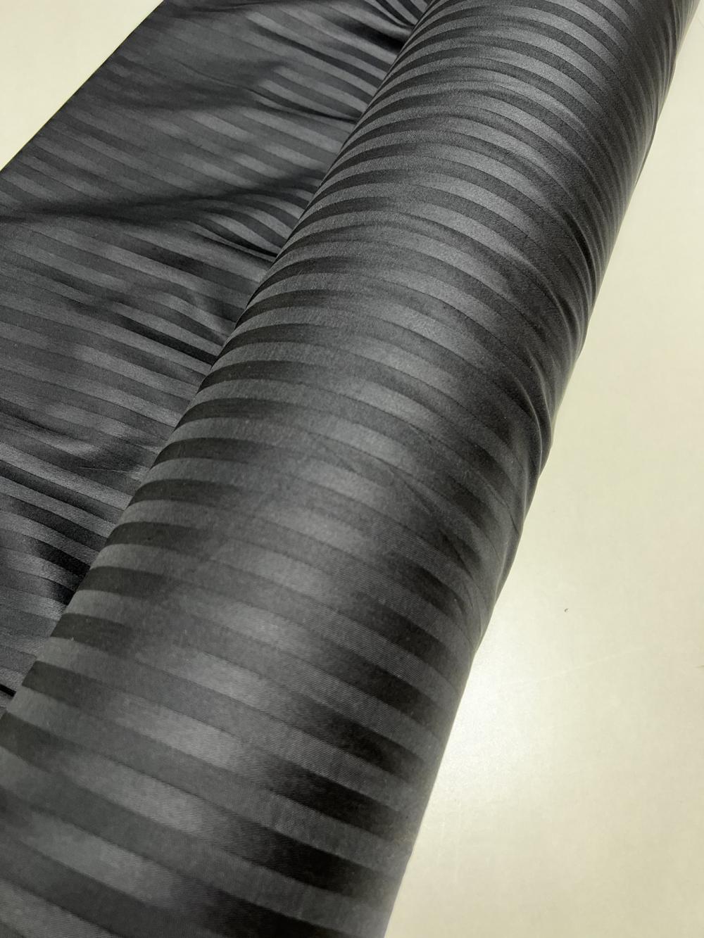 Комплект постельного белья на резинке Stripe LUX 1/1 см семейный/наволочки 50х70/70х70 см Dark Night (3911) - фото 6