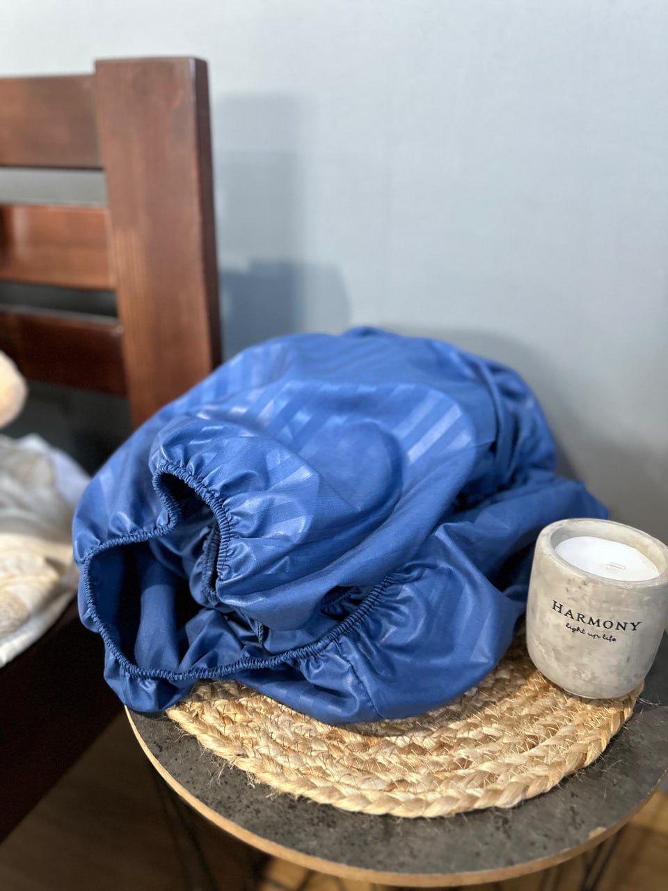 Простынь полисатин в полоску на резинке 90х200х25 см Синий