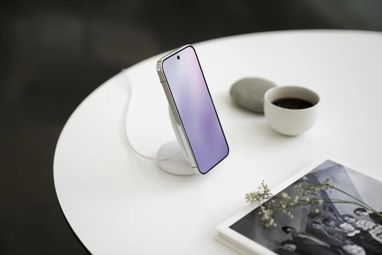 Зарядка бездротова Google Pixelsnap із підставкою Qi2 (GA10042) - фото 10 Зарядка бездротова Google Pixelsnap із підставкою Qi2 (GA10042) - фото 10