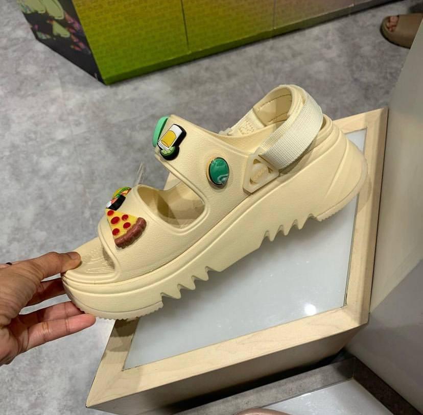 Сандали женские Crocs Hiker Xscape Sandal р. 36/37 Vanilla (11294) - фото 11