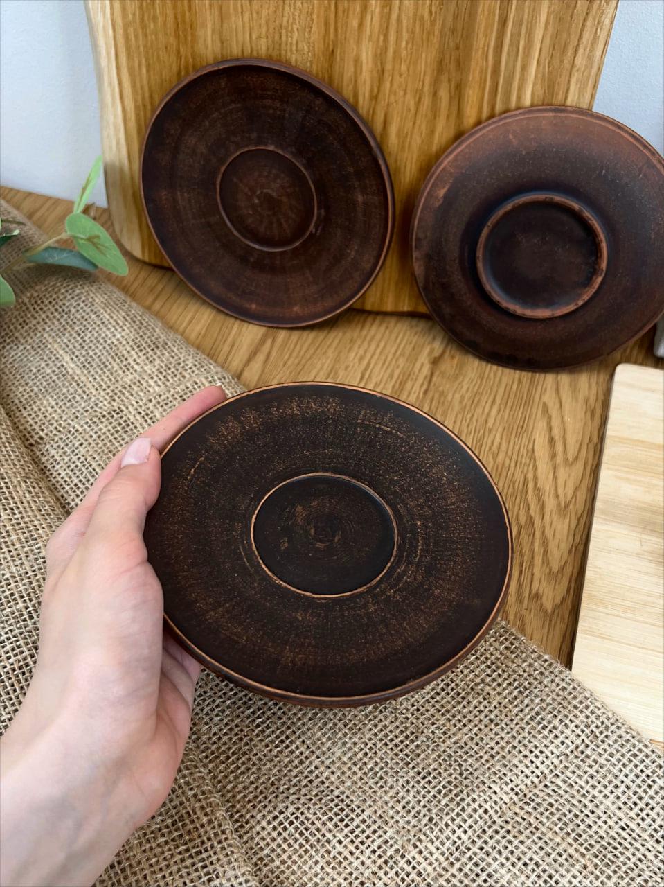 Блюдо для чашки керамическое глиняное (3003-41) - фото 2 Блюдо для чашки керамическое глиняное (3003-41) - фото 2