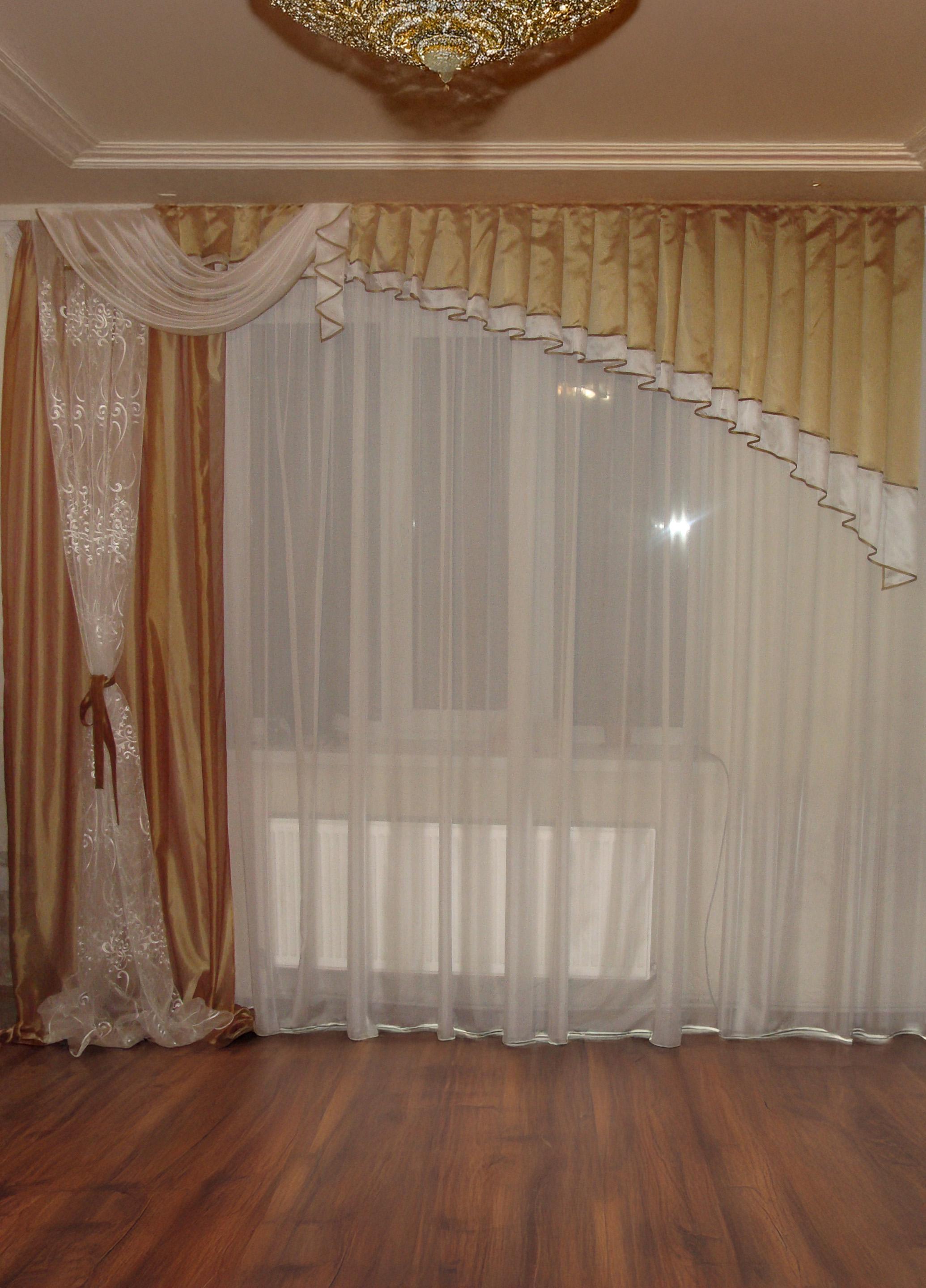 Ламбрекен с шторой Firanka Ассиметрия карниз 300 см Коричневый с молочным (40_2_3м) - фото 1 Ламбрекен с шторой Firanka Ассиметрия карниз 300 см Коричневый с молочным (40_2_3м) - фото 1