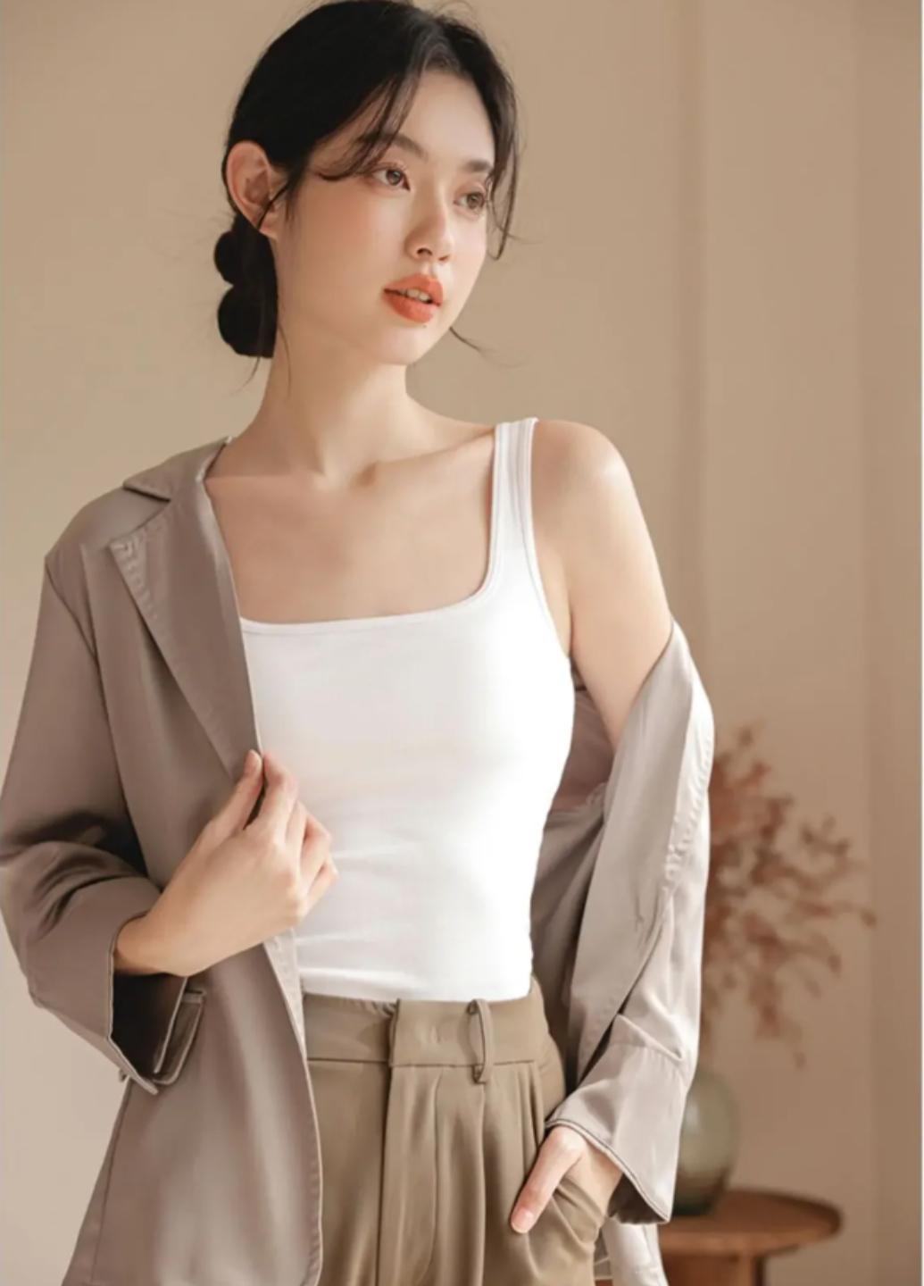 Майка женская хлопковая Comfort с вкладышами One size Белый (1864-44-03)