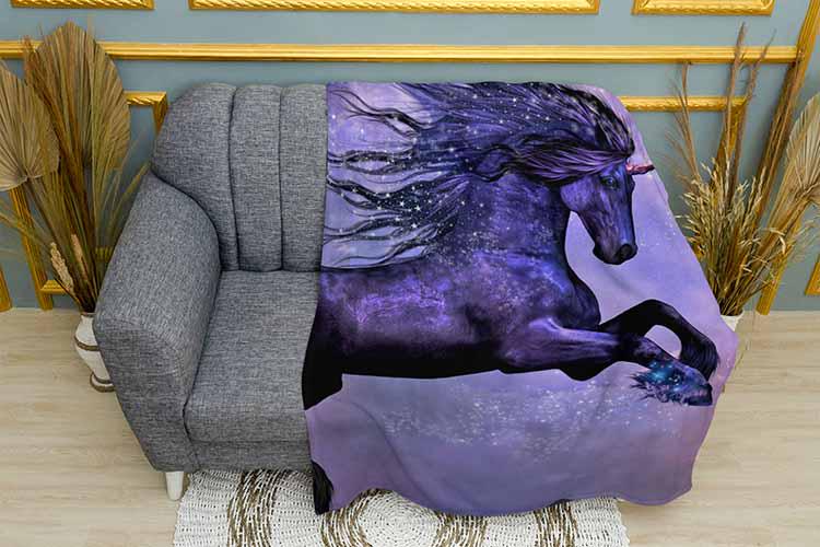 Плед Blue unicorn плюш двухслойный 135х150 см (113495-2) Плед Blue unicorn плюш двухслойный 135х150 см (113495-2)