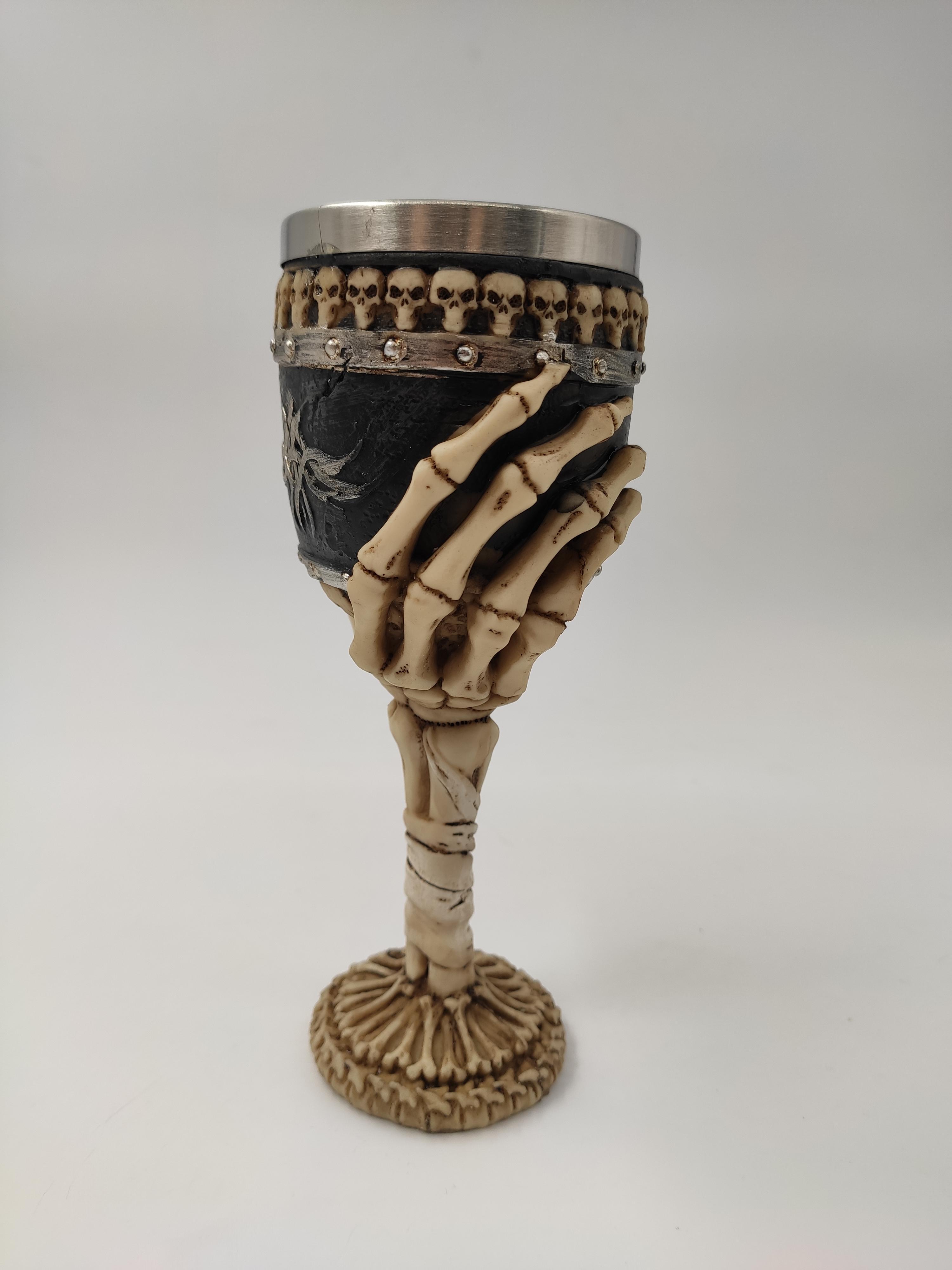 Кубок бокал рука ведьмы 200 мл