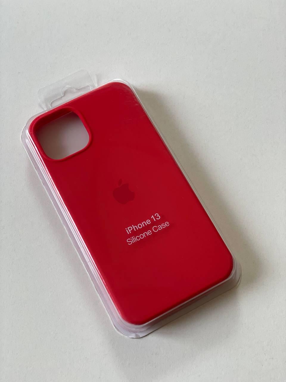 Силиконовый чехол для iPhone 13 / красный