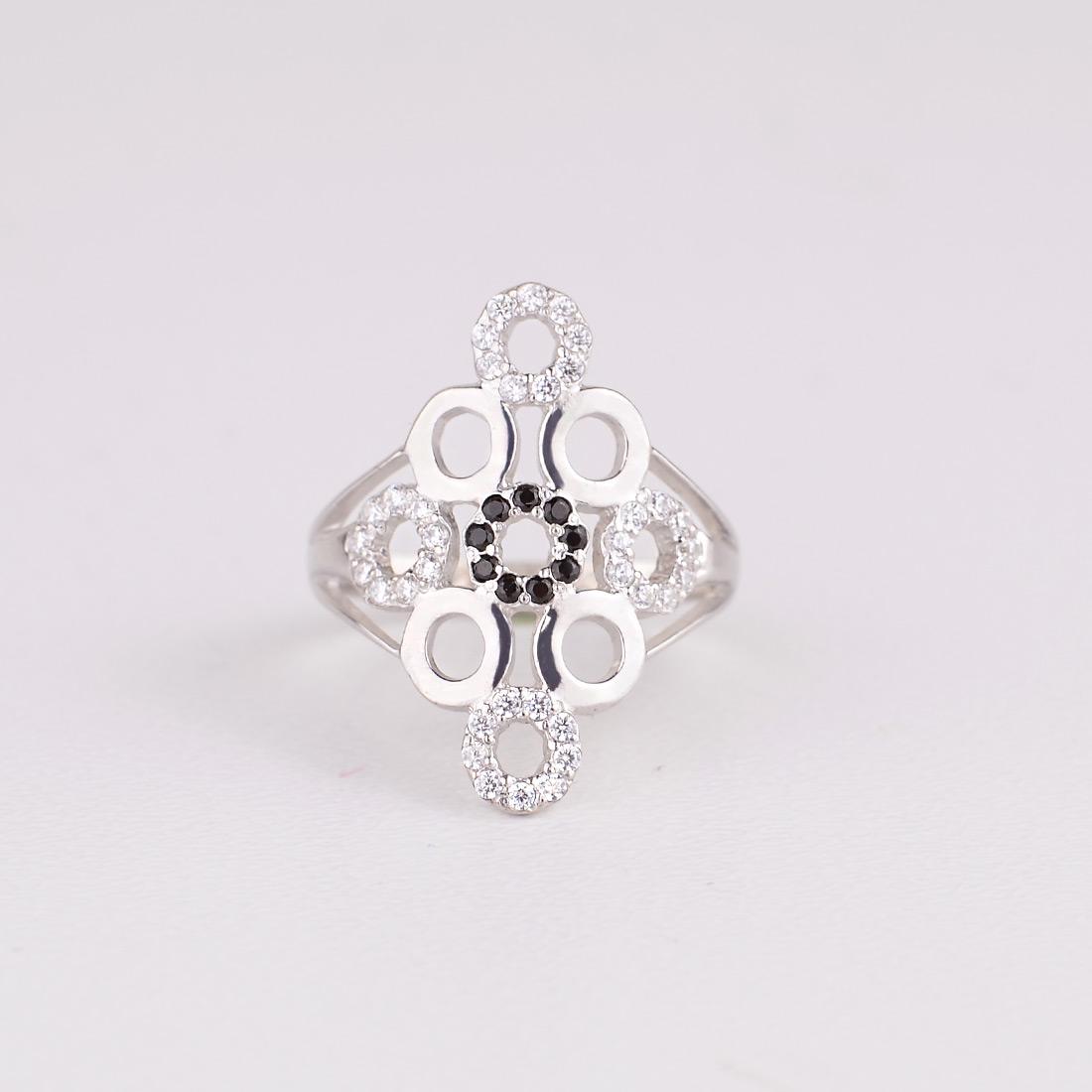 Кольцо женское из серебра 925 со вставками кубическим цирконием 64-krb 21 Кольцо женское из серебра 925 со вставками кубическим цирконием 64-krb 21