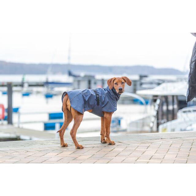 Попона-плащ TrixieBE NORDIC Husum 50 см Темно-синий (TX-680215) - фото 4 Попона-плащ TrixieBE NORDIC Husum 50 см Темно-синий (TX-680215) - фото 4