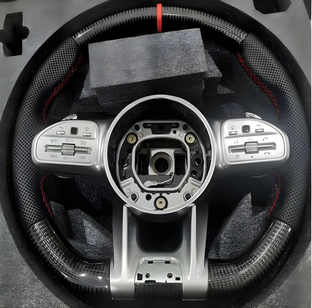 Руль AMG 2018-Style Карбон 4pin GBT для Mercedes E-сlass W213 2016-2023 гг. Черный/Красный