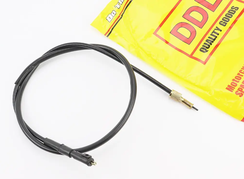 Трос спидометра квадрат-вилка гайка-шток 2Т трос 112 см/кожух 110 см (305060)