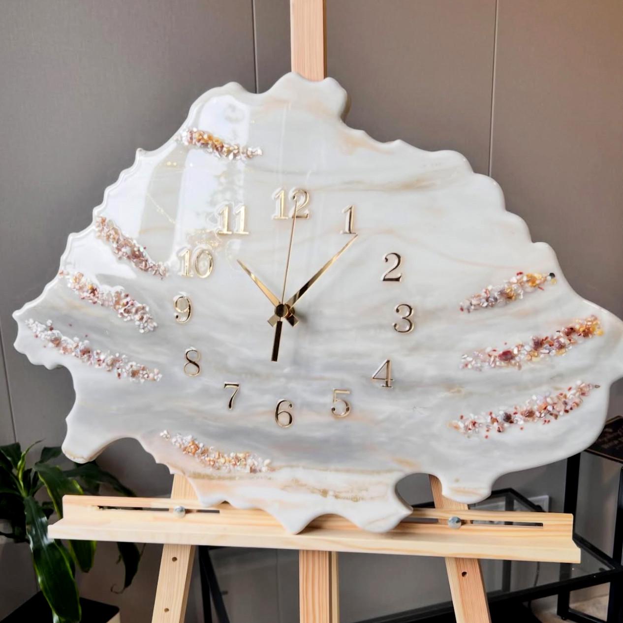 Часы настенные фигурные из эпоксидной смолы Срез камня 80х70 см