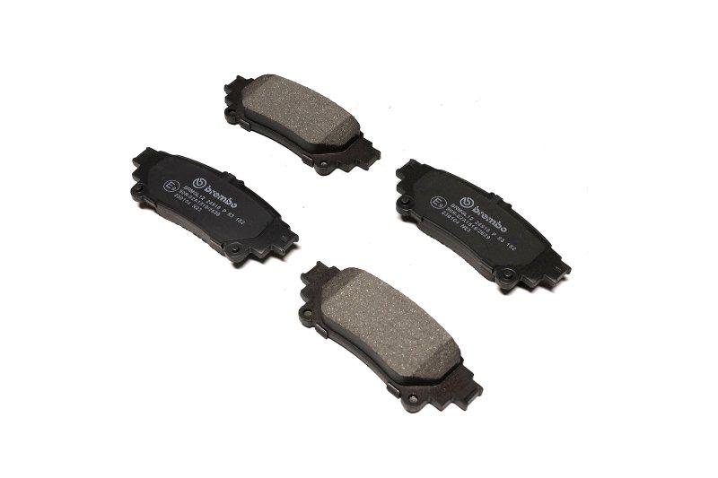 Гальмівні колодки дискові BREMBO Lexus rx Toyota Prius задні (P83152)