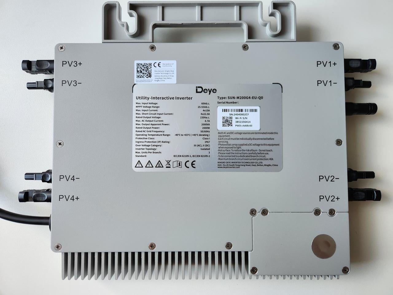 Микроинвертор Deye SUN-M200G4-EU-Q0 2000 Вт 1ф MPPT:4 (2666776285) Микроинвертор Deye SUN-M200G4-EU-Q0 2000 Вт 1ф MPPT:4 (2666776285)