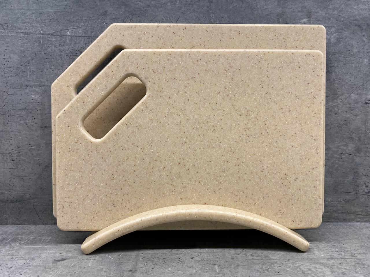 Набір дощок кухонних Gold Brown із штучного каменю на підставці 2 шт. (233) - фото 1 Набір дощок кухонних Gold Brown із штучного каменю на підставці 2 шт. (233) - фото 1