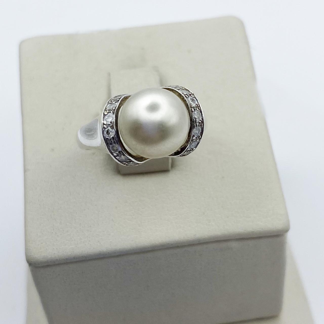 Каблучка срібна з перлами р. 18 4,06 г (1991076593)