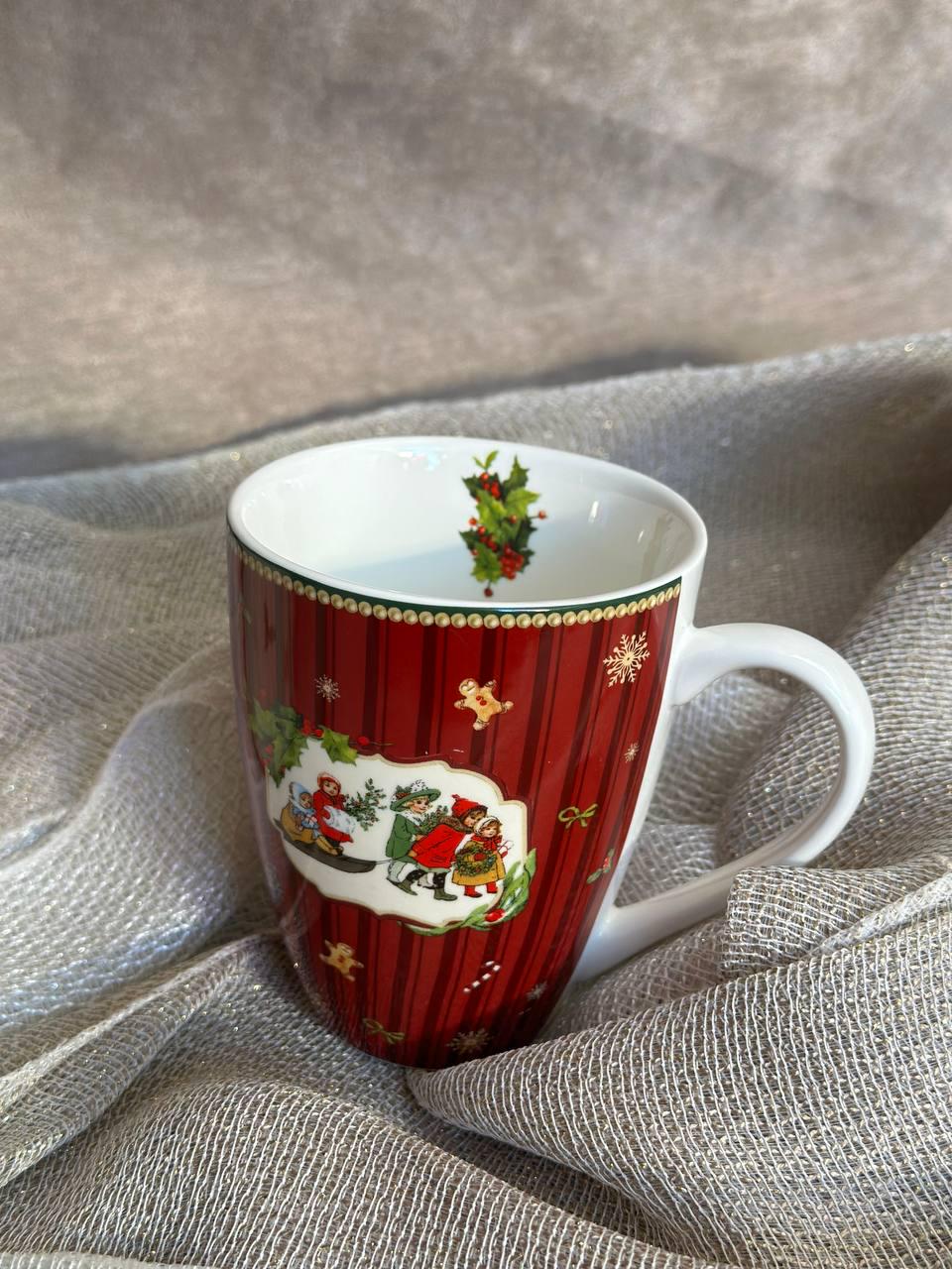 Чашка новогодняя Magic Christmas фарфоровая в подарочной коробке 340 мл (R33352)