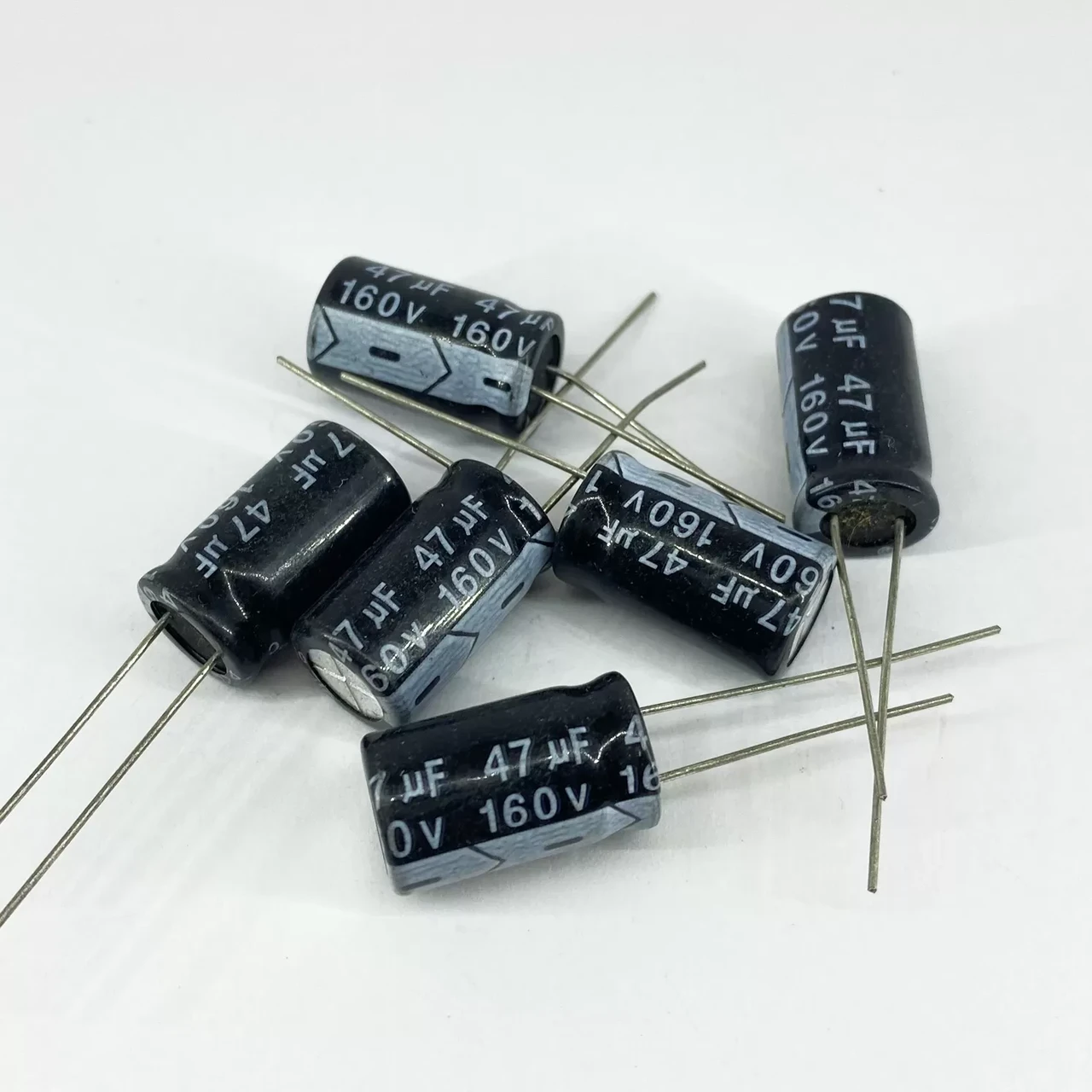 Конденсаторы электролитические ChongX 47 мкф 160V 10x17 мм 105 °C (1956440979)