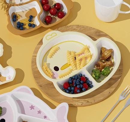 Тарелка детская Утка 18561 3,3х23,4х24 см Желтый (5010854) - фото 3 Тарелка детская Утка 18561 3,3х23,4х24 см Желтый (5010854) - фото 3