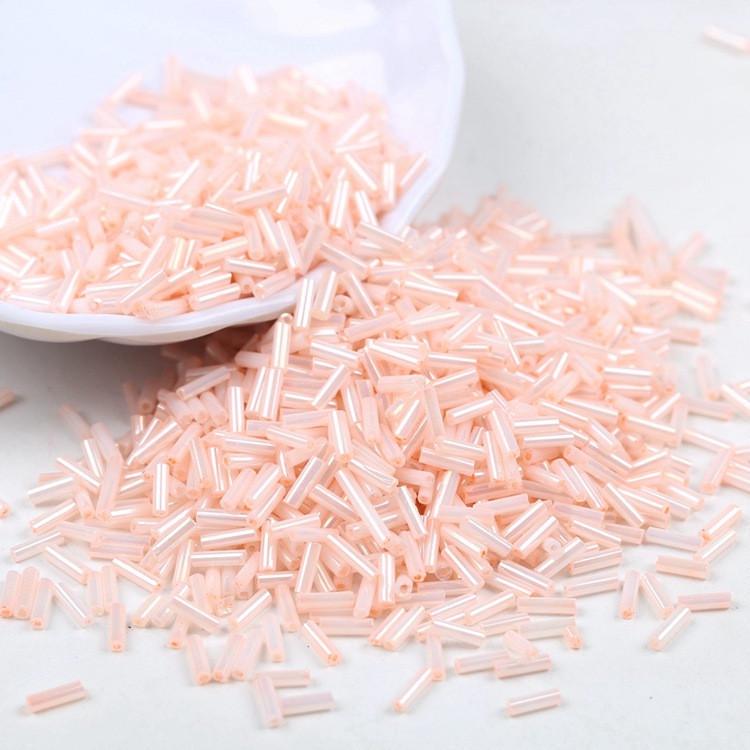 Бисер стеклярус блестящий 2х6 мм 50 г Персиковый (БР0206с38)