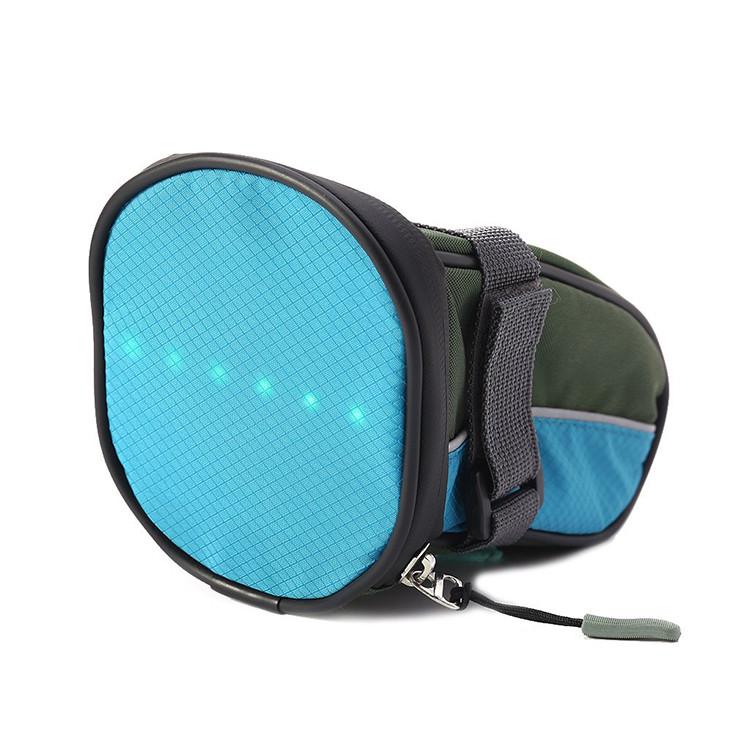 Сумка для велосипеда SUNROZ Seat Bag со световыми индикатором поворота и пультом дистанционного управления Черно-Голубой (SUN7892)