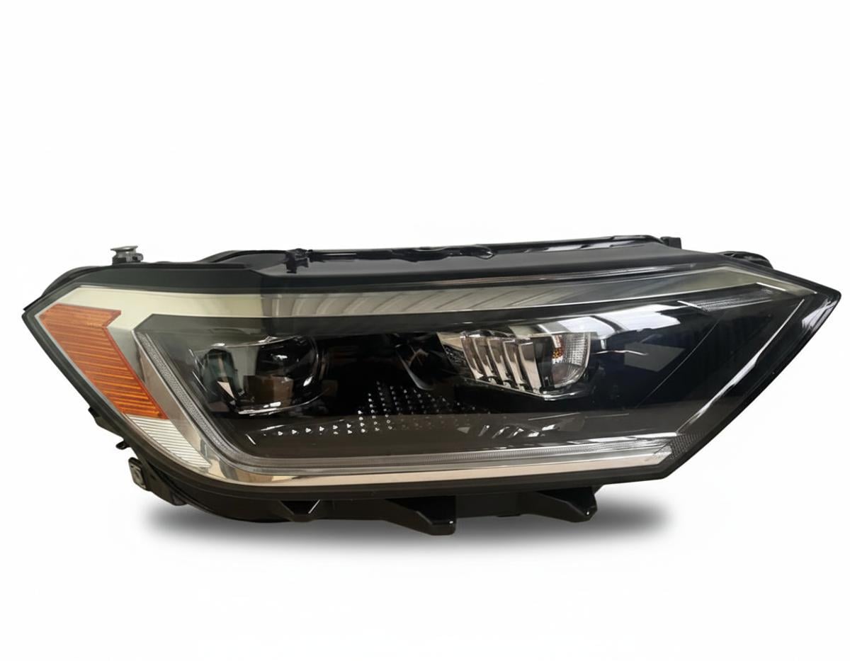Фара права Volkswagen Jetta 7 2019-2022 (17A941036E)