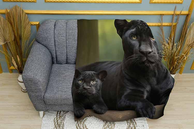 Плед A cougar with a small cougar плюш однослойный 135х150 см (113479)