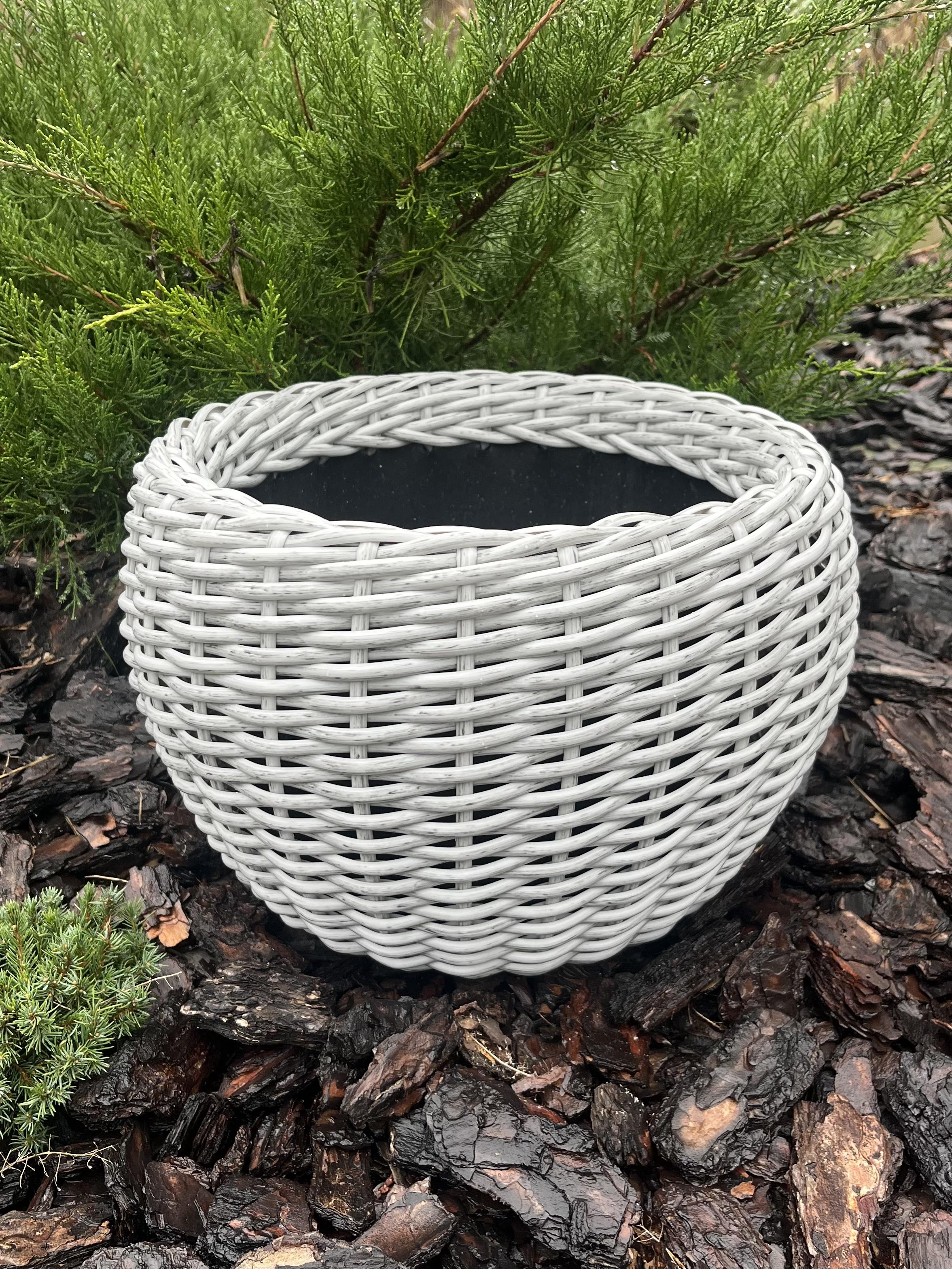 Кашпо для цветов из искусственного ротанга 12 л Серая Береза (27919326) - фото 1 Кашпо для цветов из искусственного ротанга 12 л Серая Береза (27919326) - фото 1