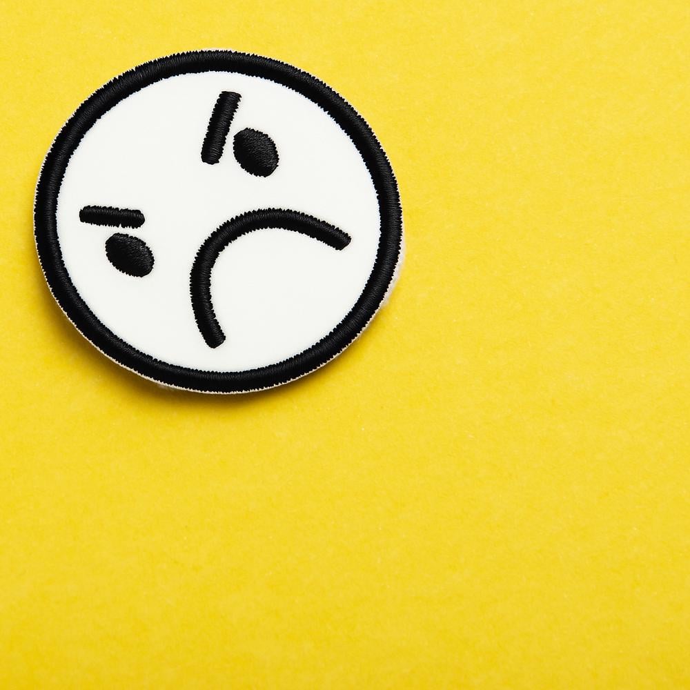 Набор патчей на липучке Смайлики светятся в темноте 3 см 9 шт. (26689)