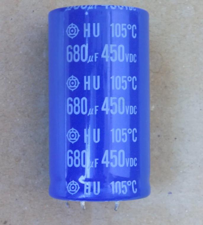 Конденсатор электролитический 680uF 450V 105C 680 мкФ 450В 105 град/680x450x105 град жесткие выводы 30x55 мм (17742)