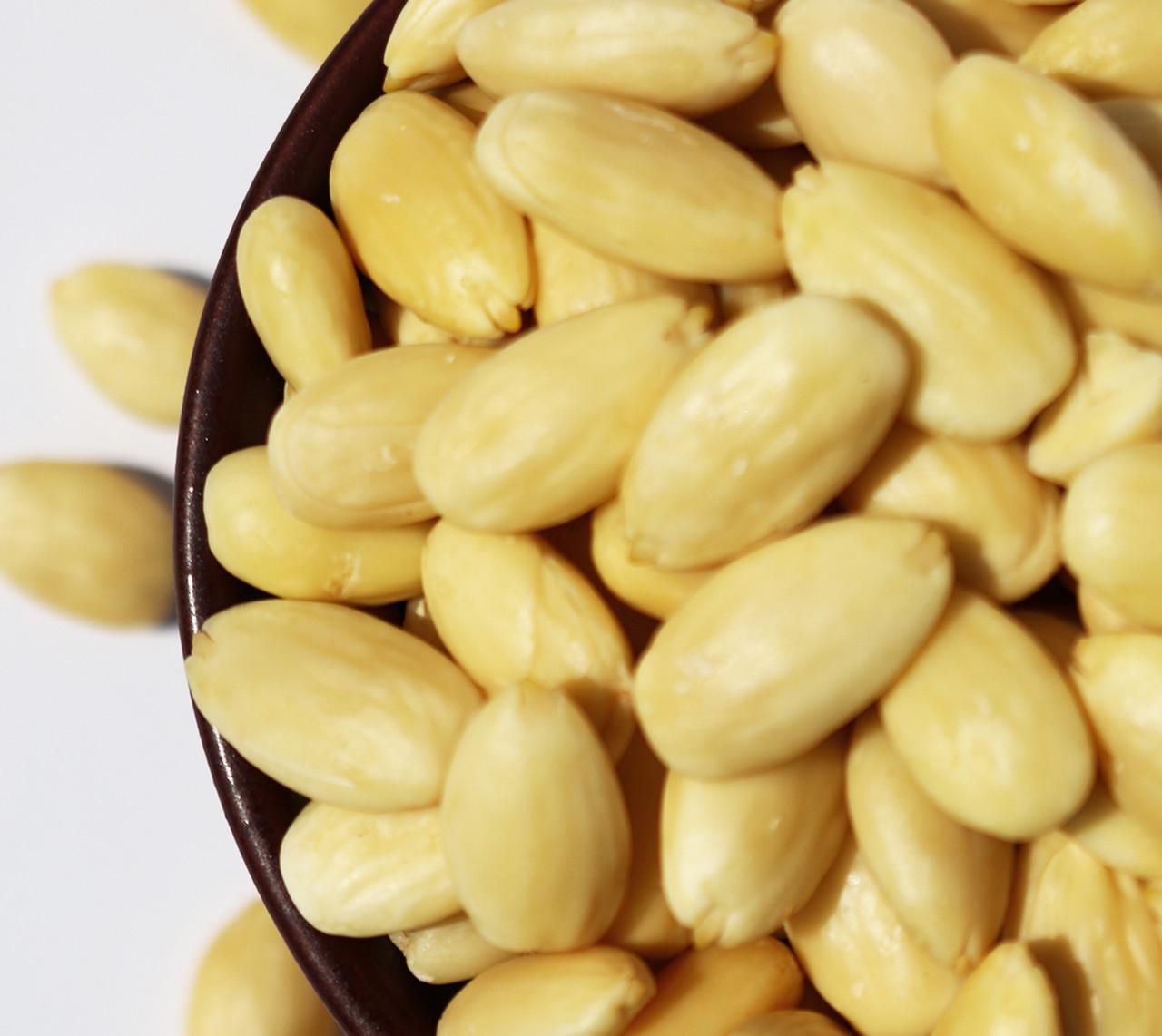 Миндаль бланшированный Премиум 500 г (1633389062)