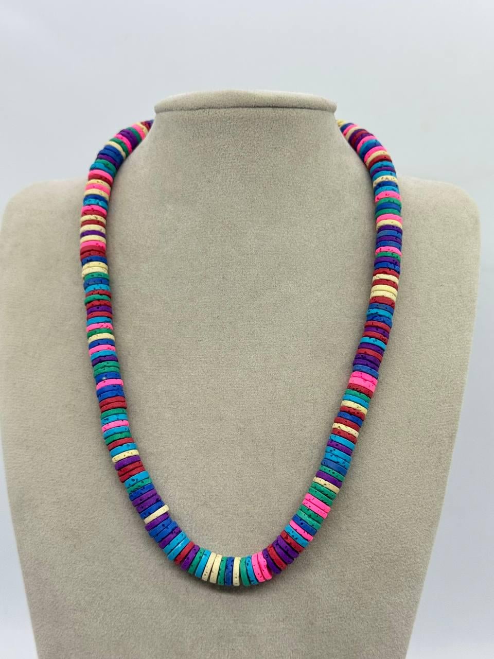 Бусы из тонированной лавы 8x2 мм 42 см Комбинированный (12881)