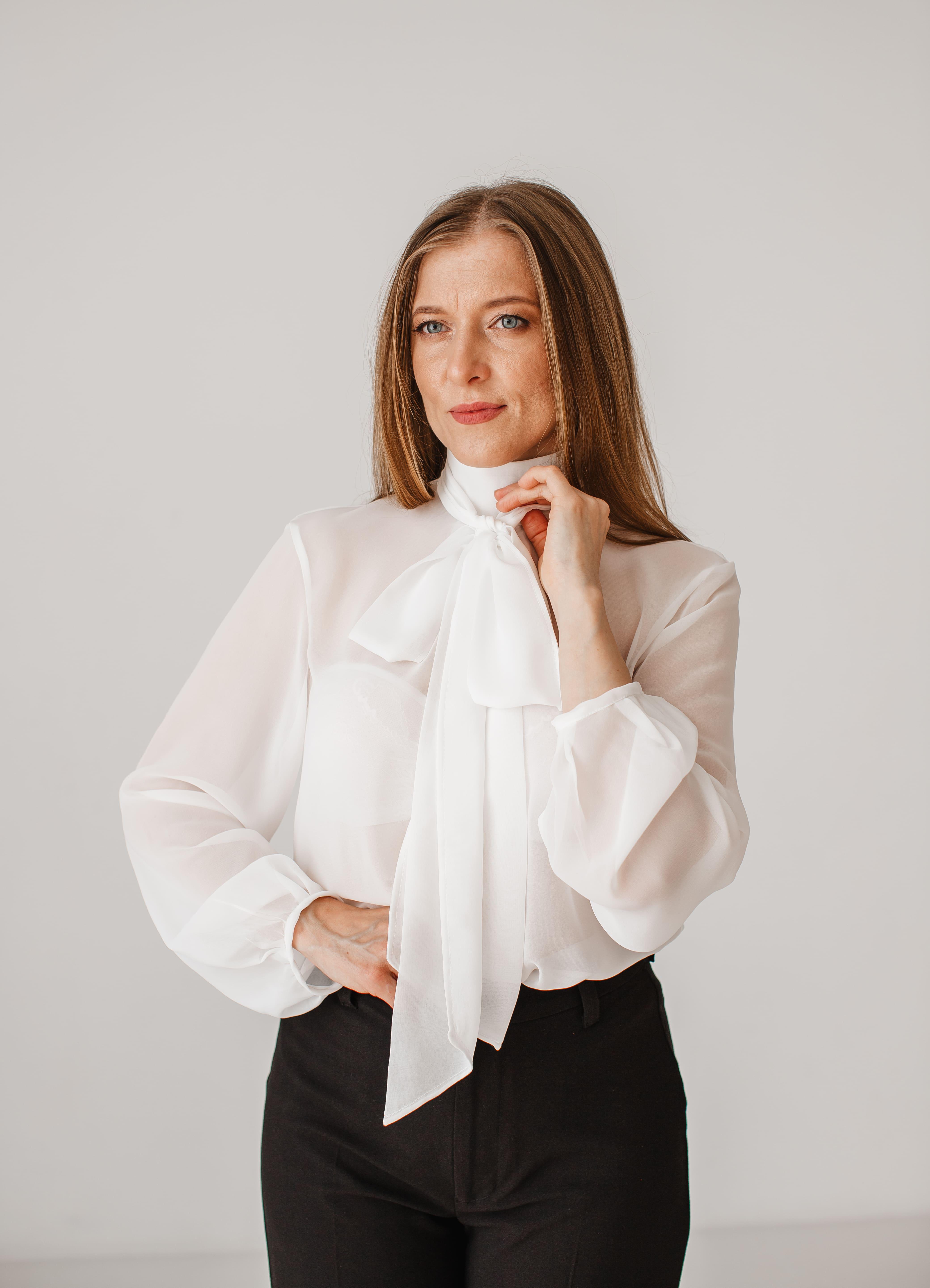 Блуза жіноча VSlatinina напівпрозора шифонова з бантом XS Айворі (01234567819)