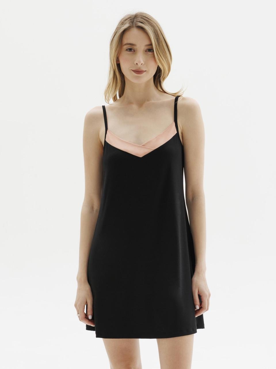 Ночная рубашка женская Leinle на тонких бретелях с розовым кантом на декольте L Черный (1577/60049)