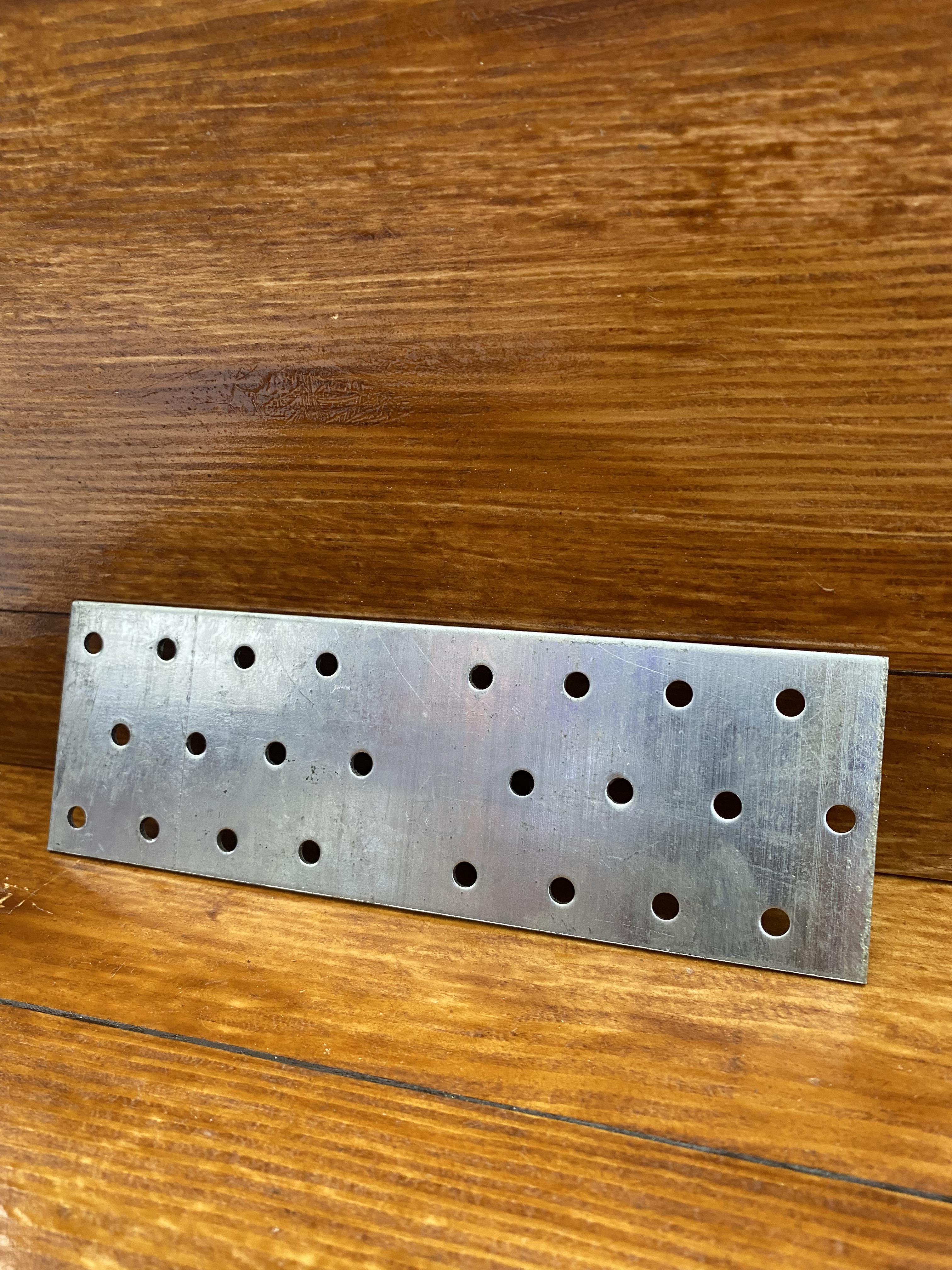 Пластина оцинкована 180х60х2 мм (СР62)