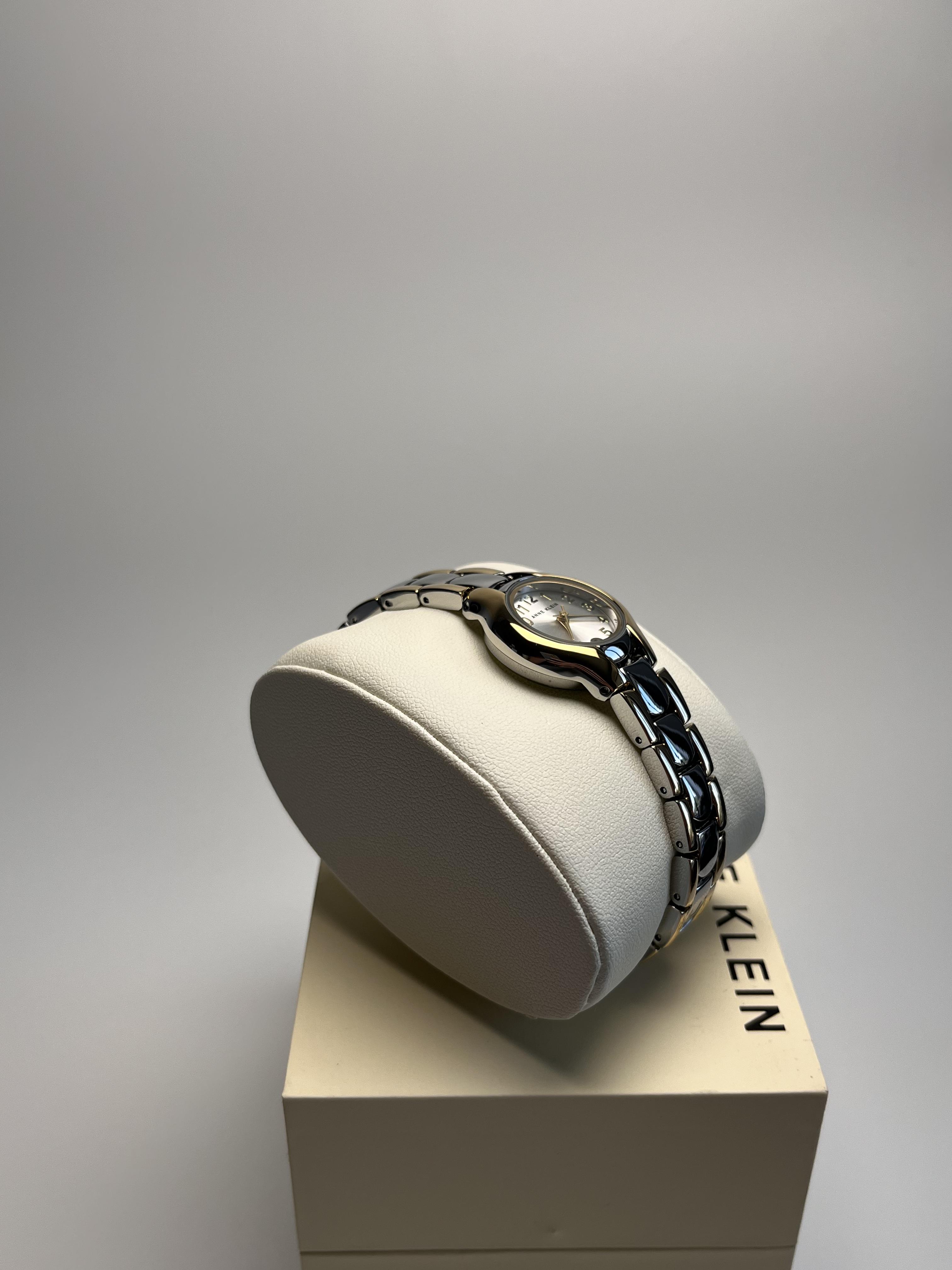 Наручные часы женские Anne Klein 10/6777SVTT - фото 4