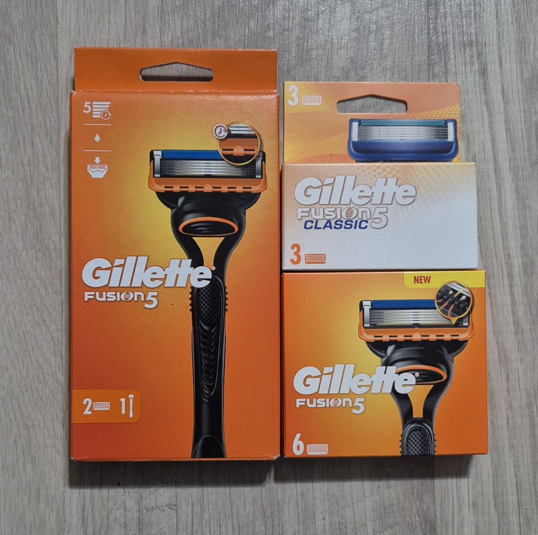 Станок для гоління чоловічий GILLETTE Fusion5 та 11 змінних картриджей Fusion5 Black