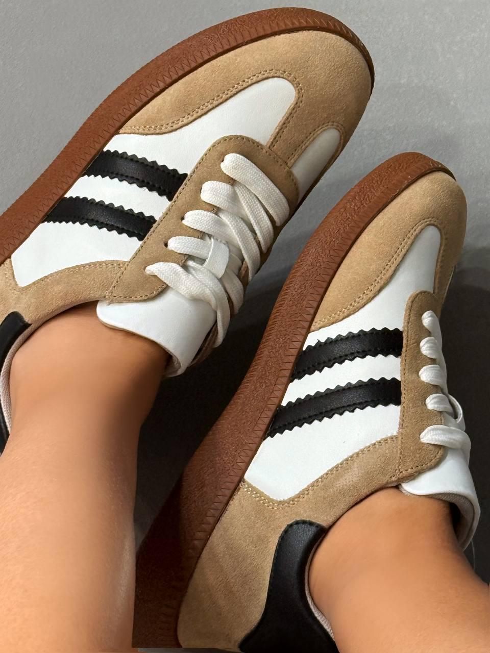 Кросівки жіночі Hengji 375-3 Samba шкіряні на коричневій підошві р. 38 24 см Білий/Бежевий - фото 7 Кросівки жіночі Hengji 375-3 Samba шкіряні на коричневій підошві р. 38 24 см Білий/Бежевий - фото 7
