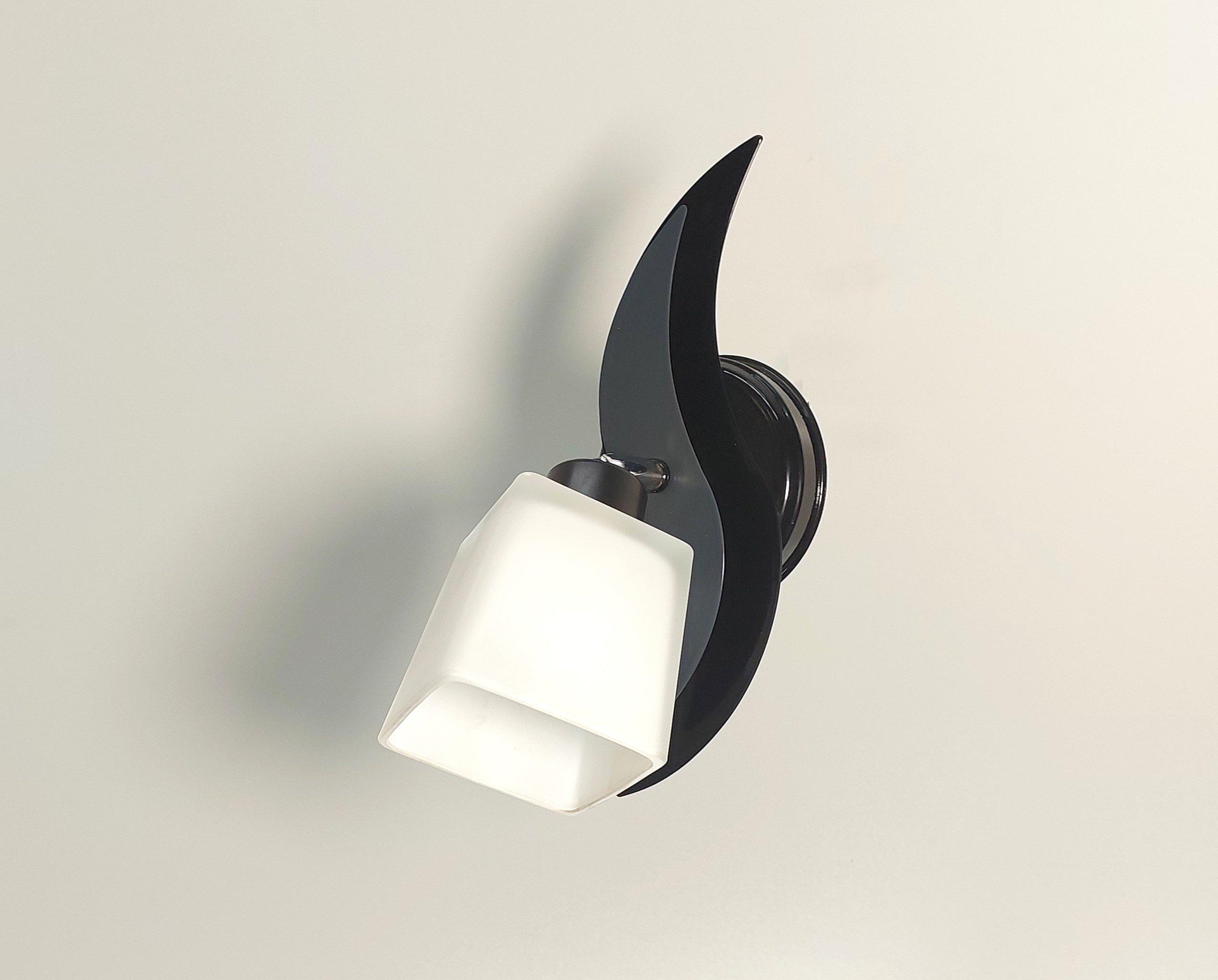 Бра настенный Волна поворотный металлический Черный/Серый - фото 2 Бра настенный Волна поворотный металлический Черный/Серый - фото 2