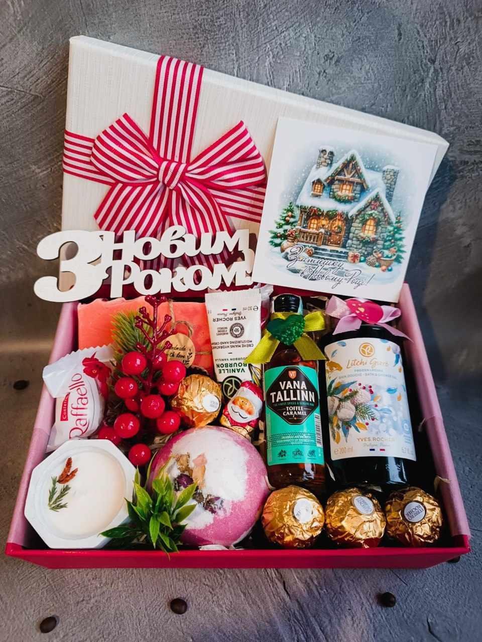 Подарунковий бокс "З Новим Роком" для жінки Білий/Червоний (2435883346)
