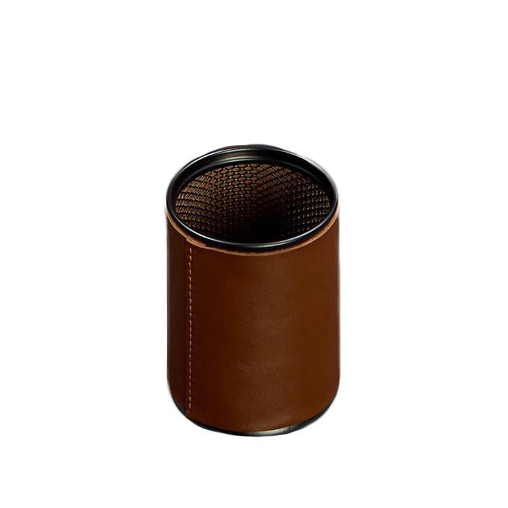 Стакан для ручек в кожаном чехле краст Светло-коричневый (A-027816) Стакан для ручек в кожаном чехле краст Светло-коричневый (A-027816)